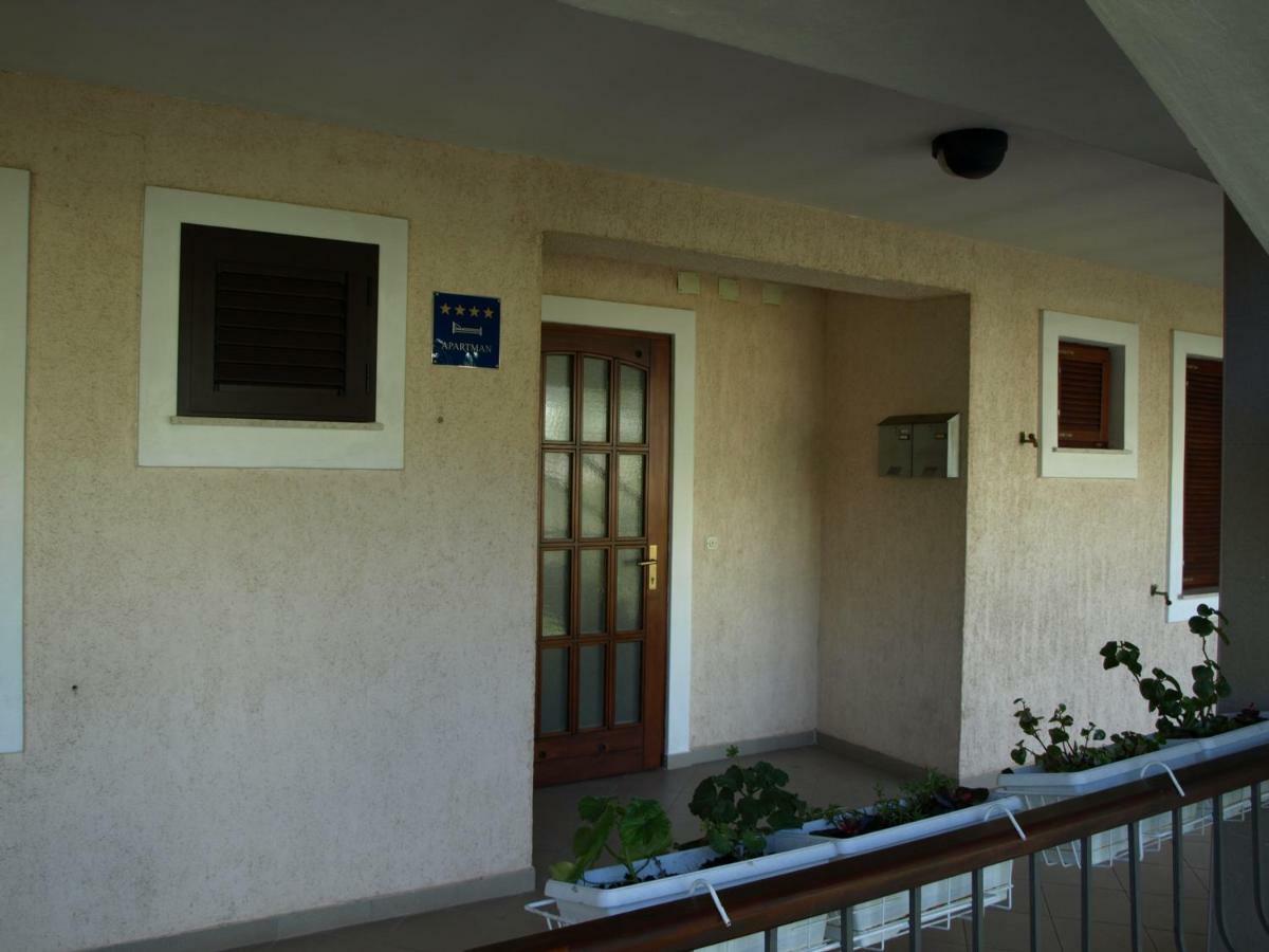 Apartment Branko With Free Parking Icici Luaran gambar