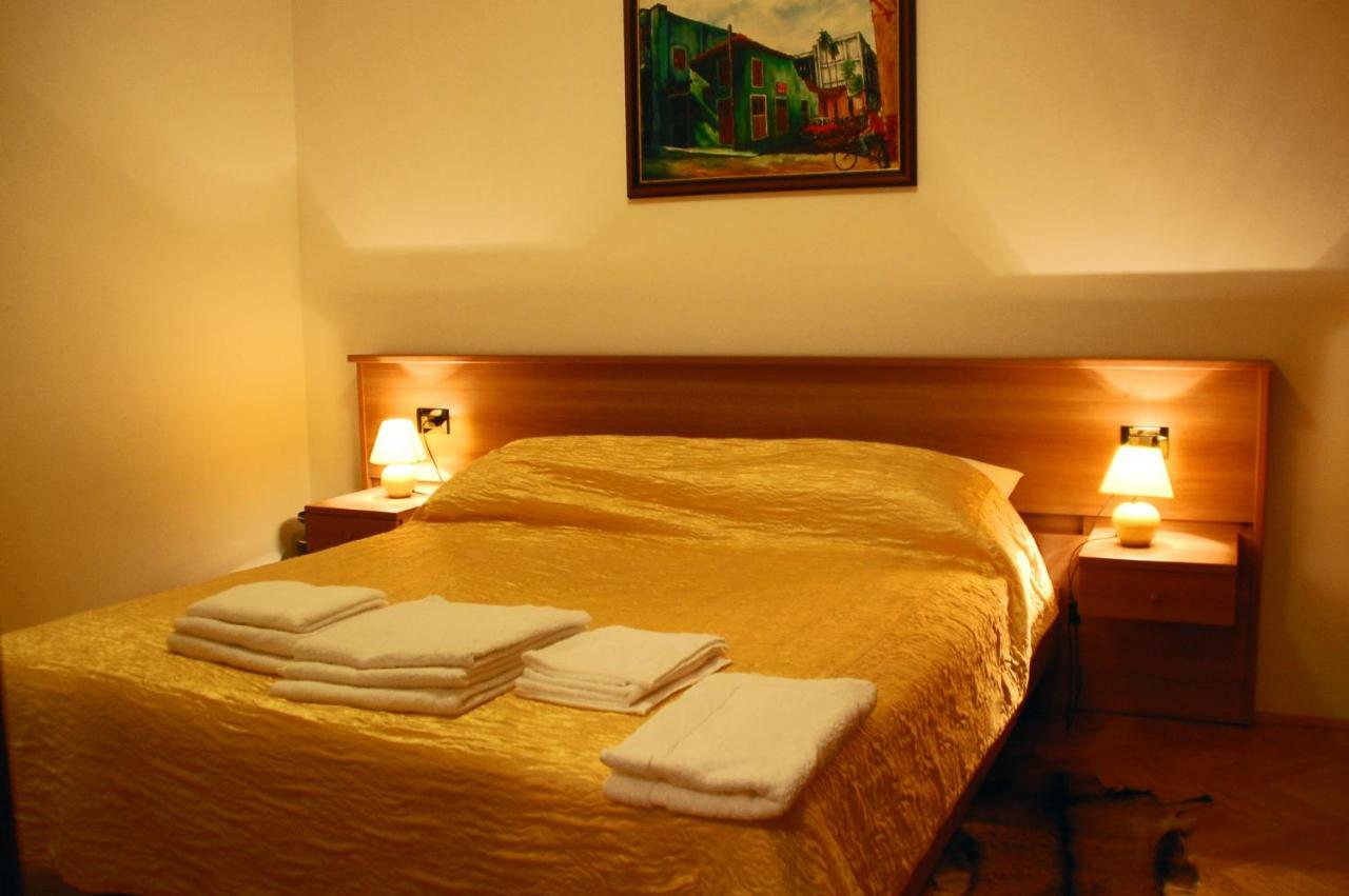 Apartment Branko With Free Parking Icici Luaran gambar